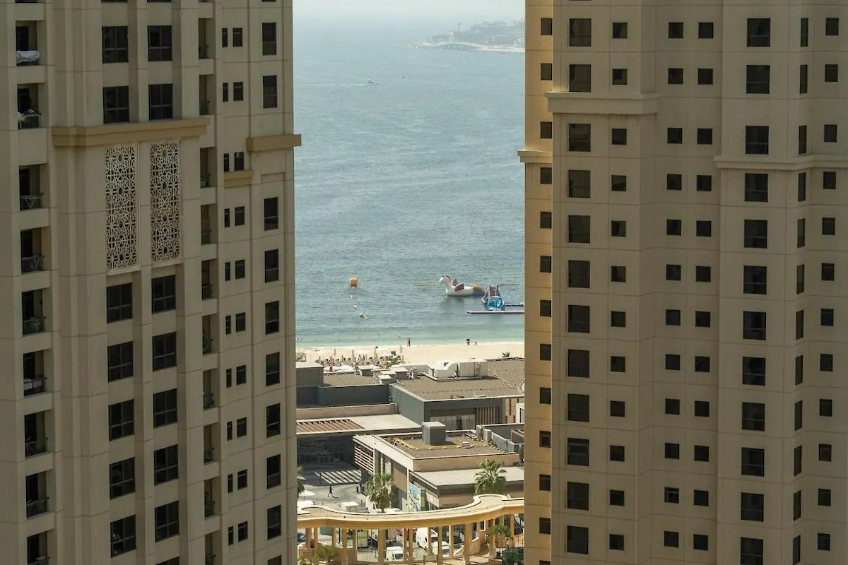 Premium 1-Bedroom Apartment In Dubai Marina