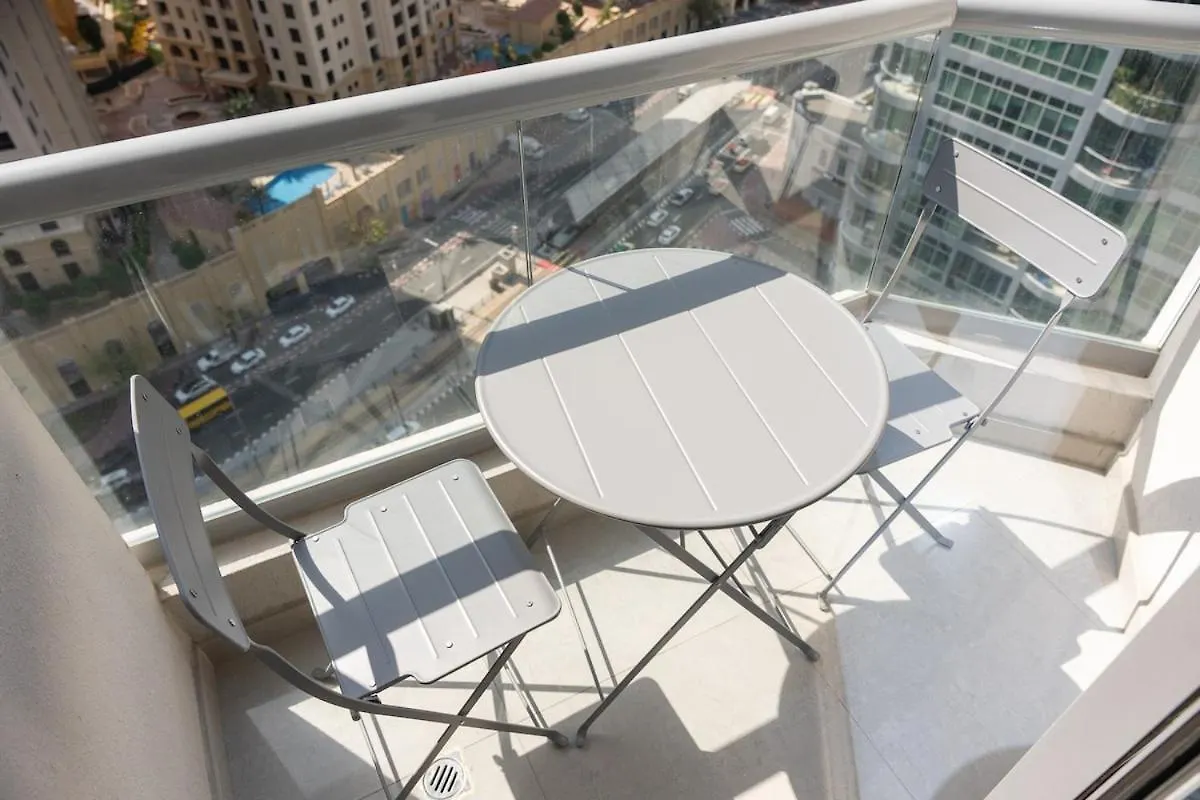 Premium 1-Bedroom Apartment In Dubai Marina
