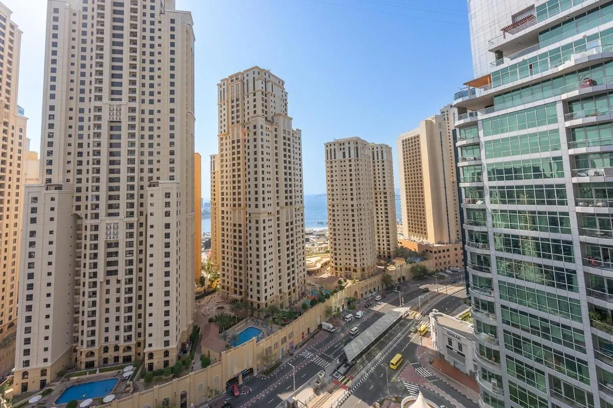 Premium 1-Bedroom Apartment In Dubai Marina